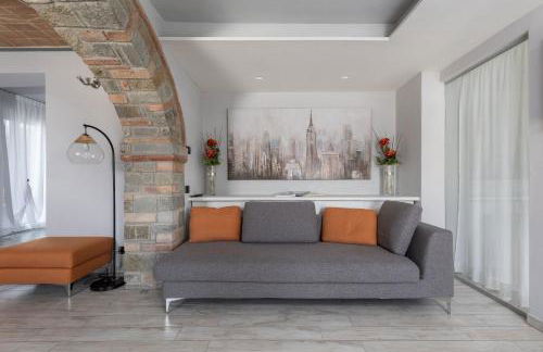 Villa Acquaviva with Panoramic, Private Pool and Gym - by PosarelliVillas - Foto 42