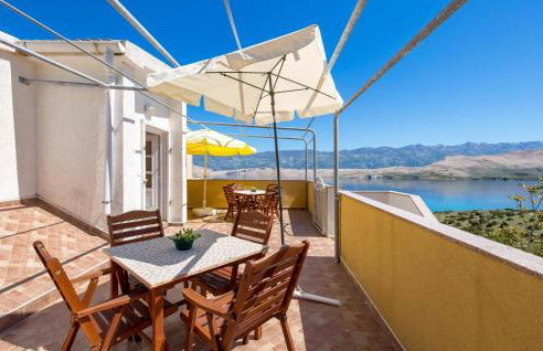 1 Bedroom Lovely Apartment In Bosana - Photo 14