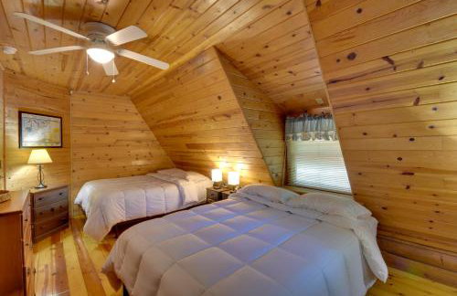 Private Dock & Game Room! Lake Hartwell Retreat - Foto 24