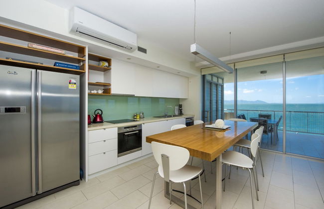 1 Bright Point Apartment 4201 - Photo 8