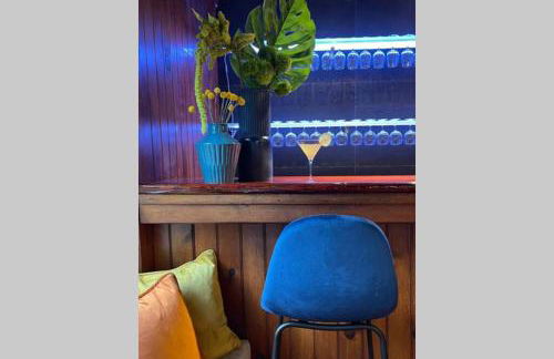 Peaceful Getaway Cottage on grounds of historic mid-century gem - Foto 14