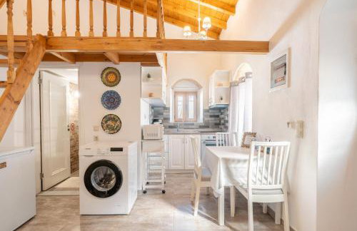 Alicia's Traditional Home In Paradisi - Foto 1