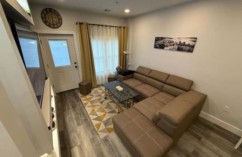 The Luxury Suite - 1BR with Gym & Office - Foto 18