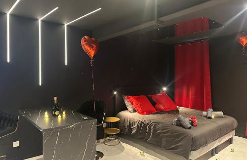 Luxueux appartement avec jacuzzi dans le centre de Macon ,snacking et cadeau - Foto 1