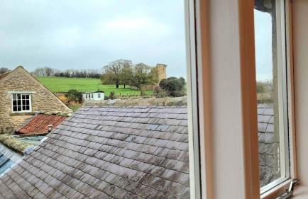 East Wing Cottage - Peaceful Village Retreat with Tennis Court Access - Foto 35