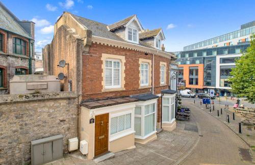 Luxury Three Bedroom Duplex Apartment Torquay Marina - Photo 12