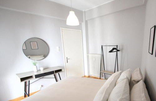 Newly Renovated Central 2 Bedroom Apartment in Kozani - Foto 13