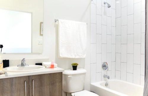 Entire House with Free Parking at North Miami! - Foto 21