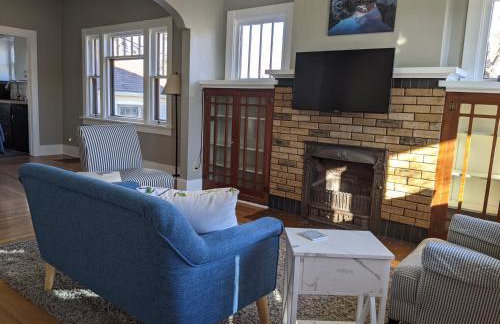 The Lewis House-Upper Level-A Peaceful Spot! - Foto 9