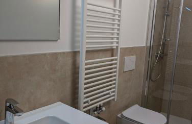 Spazioso e completo appartamento con 3 camere, 2 BAGNI, fino a 8 posti letto - Foto 26