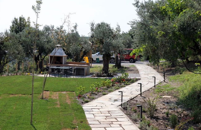 Moses Villa - Photo 20