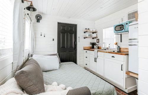 Downtown Tiny Home near Shenandoah National Park - Foto 39