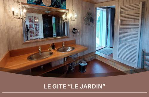 La Belle Epoque Sansac de Marmiesse - 4 Gites de 2 à 6 personnes - Petit Dej - 15 minutes d'Aurillac - Cantal - Foto 35