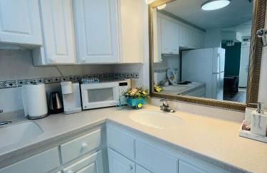 Daytona Beach Resort Oceanfront CondoStudio - Foto 8