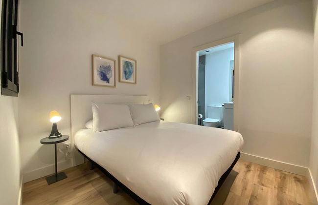 w Majestic 2BR at Palacio Real - Photo 17