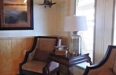 C21, Three bedroom, three bath log-sided, luxury Harbor North cottage with hot tub cottage - Foto 31