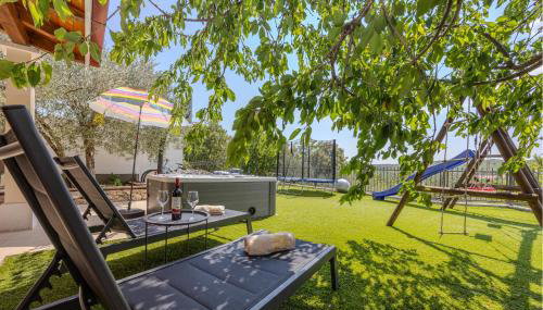 Three-Bedroom Holiday Home In Katuni - Foto 2