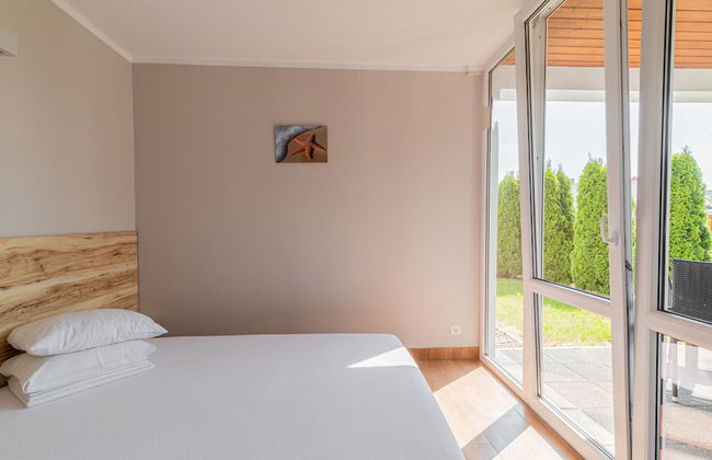 Holiday Homes With Pool, Close to the Beach - Photo 2