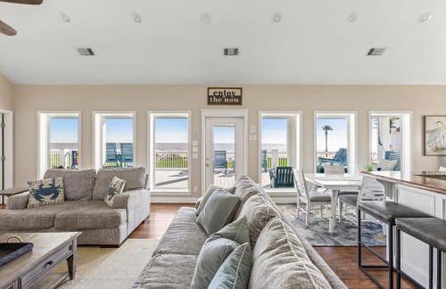 Seaside Sunrise Luxury Beachfront, Hot Tub, Firepit, Elevator - Foto 21