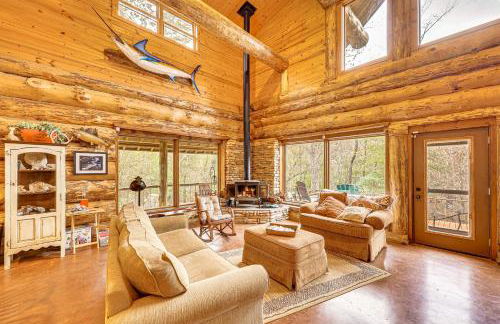 Fish, Boat and Hike Pet-Friendly Cabin in Arkansas - Foto 3