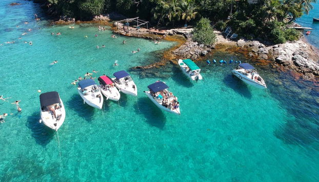 Lagoa Azul em Angra dos Reis