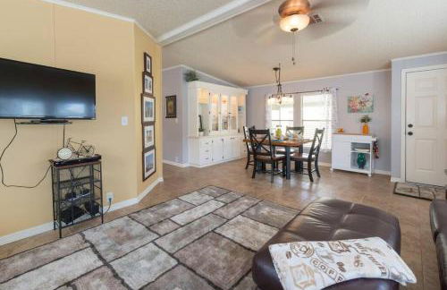 Disney Backyard Oasis - Foto 25