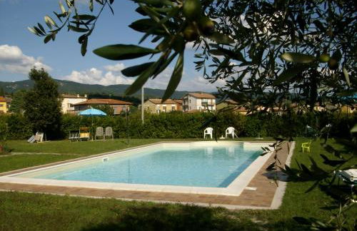 La Loggina Maxi con 2 giardini recintati privati - Foto 6