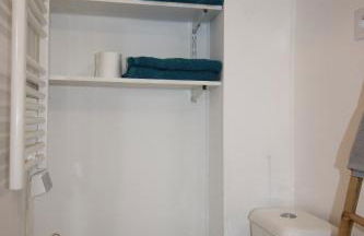 Chez Simon - Verdun Centre - Studio - 1 LIT et canapé convertible - Internet et TV - 4 personnes - Géré par Presta-Zen'Services - Foto 10