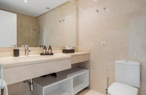 Luxury Apartment with Free Alcazaba Lagoon Access - Foto 21