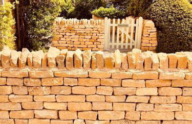 Cotswold Chic Retreats "Jacinabox" Central Chipping Campden-Parking-Garden - Photo 32