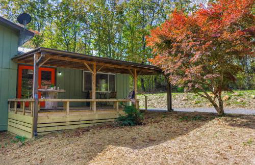 Big Yard Family Getaway - Pets OK - Grill and Hike - Foto 39