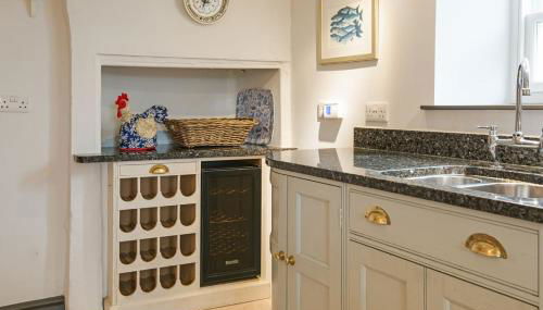 Abbey House - Photo 5