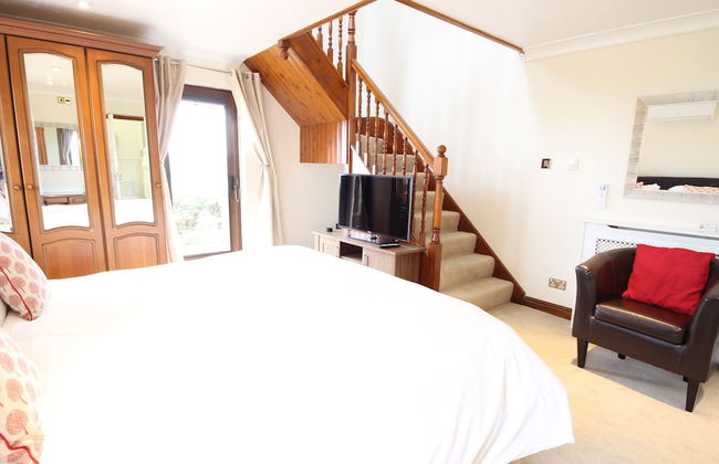 Chale Bay Farm - Photo 2