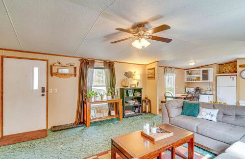 Nancy Cabin with Fire Pit Near Lake Cumberland! - Photo 5