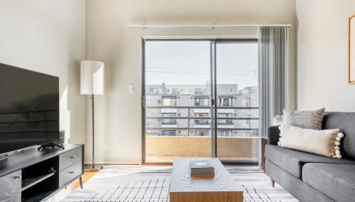 N Hollywood 2BR w Gym Pool nr TJ Shops LAX-591 - Foto 1, Other