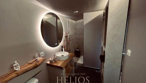 Jacuzzi Vue sur Mer Helios Suite & Spa - Photo 4