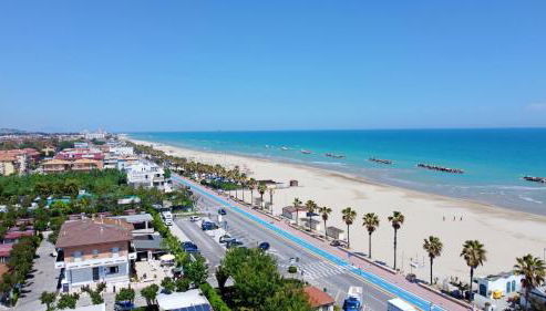 Perfect Spot with WiFi & AC by Host Hero - Foto 4