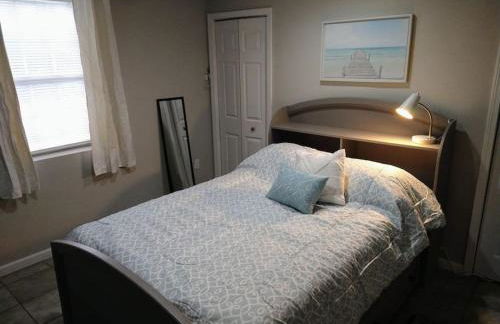 Lovely 5 Bedrooms, 3 Full Baths Home Near Parks! - Foto 29