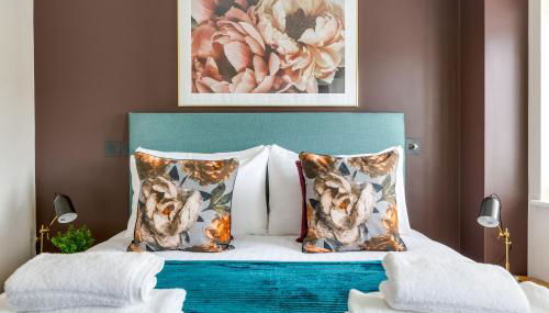 Apt , city centre, up to 5 guests, free pkg , Perfect for long stays - Foto 2