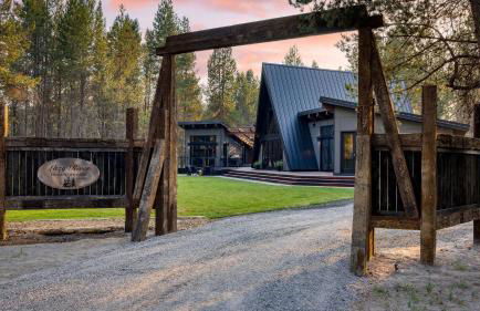 Newly Built • Sauna • Hot Tub • Cold Punge Lazy River Glamp-House by AvantStay - Foto 116