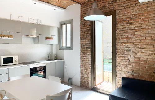 Charm Miró - Photo 1