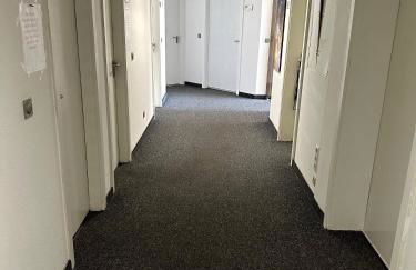 Large accommodation for up to 18 people near Halle Leipzig with Pool Table - Foto 27