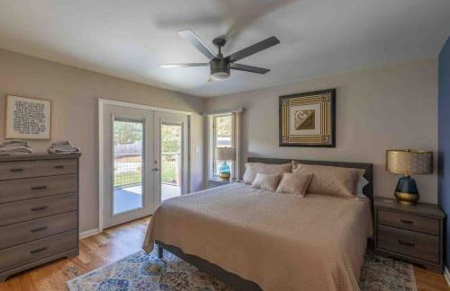 Massive 4 bedroom home Sleeps 19 - Foto 23