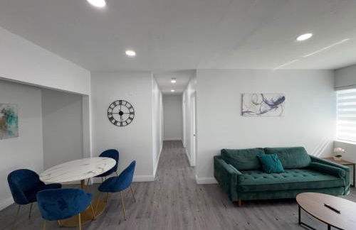 Bay Harbor Boutique Vacation Rental - Photo 156