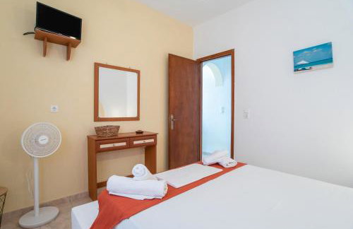 Mesaria Home - Photo 11