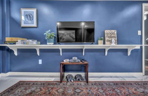 Swim and Relax In our Pool and Hot Tub and Recently Renovated - Photo 63