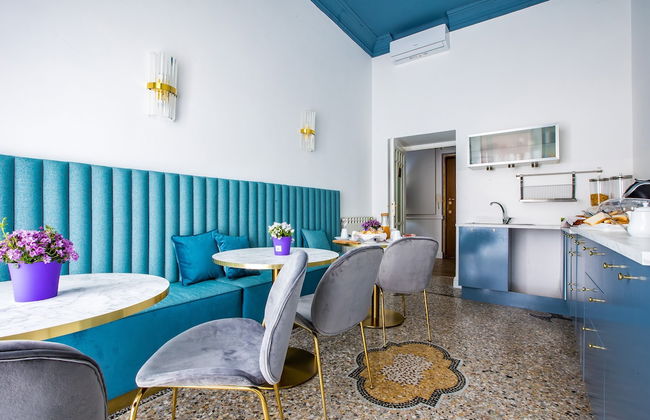 Hold Rome - Photo 21