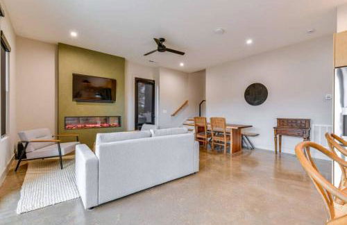 The Flat - A Lake View Retreat with Dock Access - Foto 19