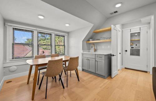 Broadway Dog-Friendly Loft with Parking - Foto 7