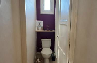 Charmante petite maison en plein centre-ville - Photo 3